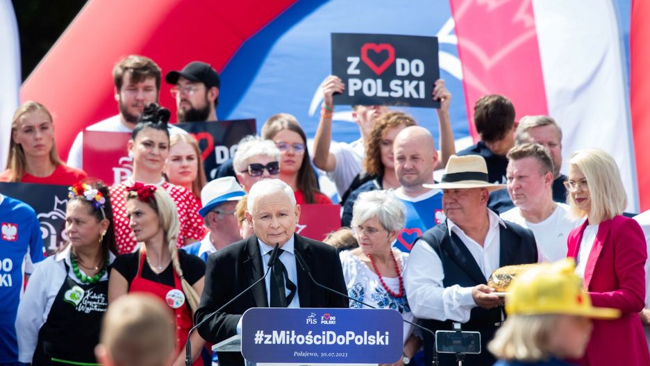 Jarosław Kaczyński polecił europosłom wpłacić 100 tys. zł na kampanię