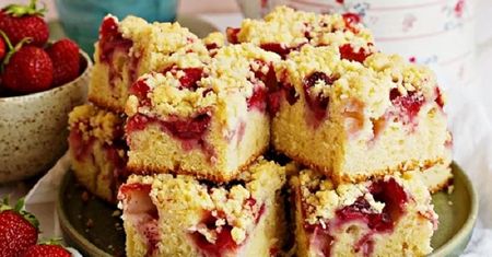 Najprostsze ciasto z owocami i kruszonką. Smakuje bajecznie