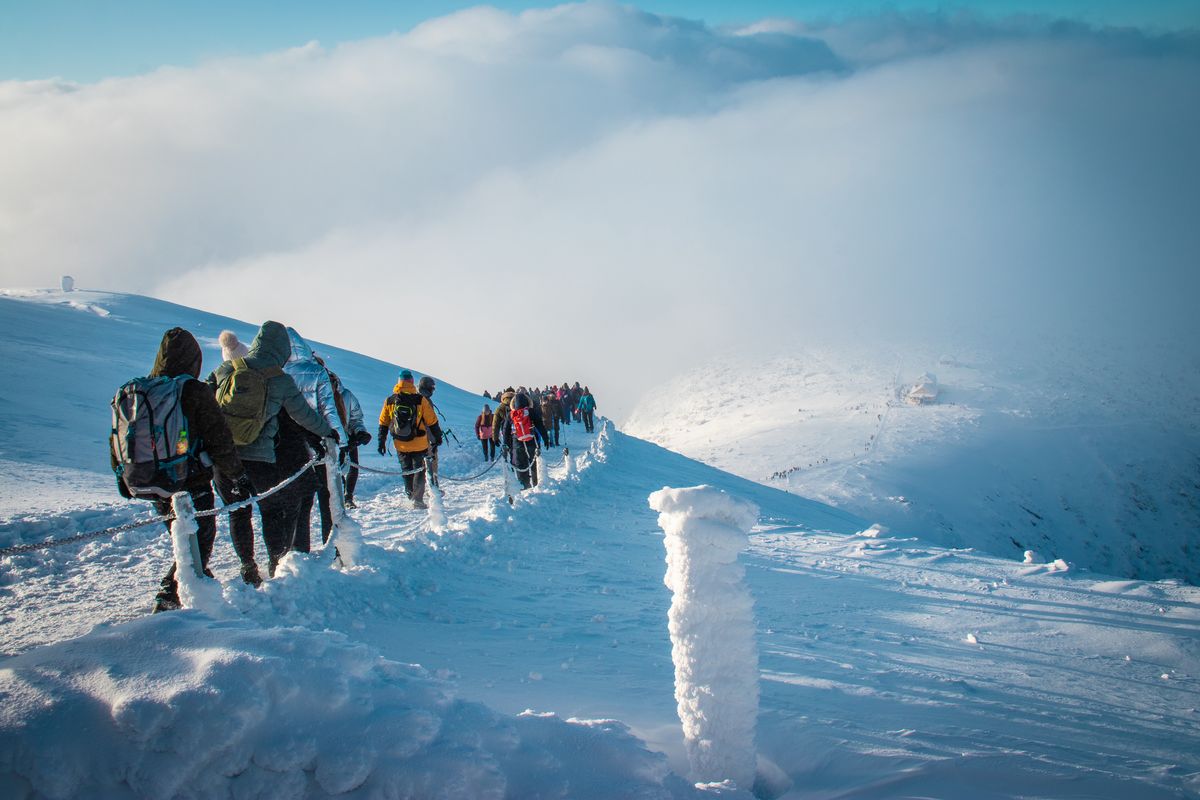 Turyści często przeceniają swoje umiejętności poruszania się w górach zimą
