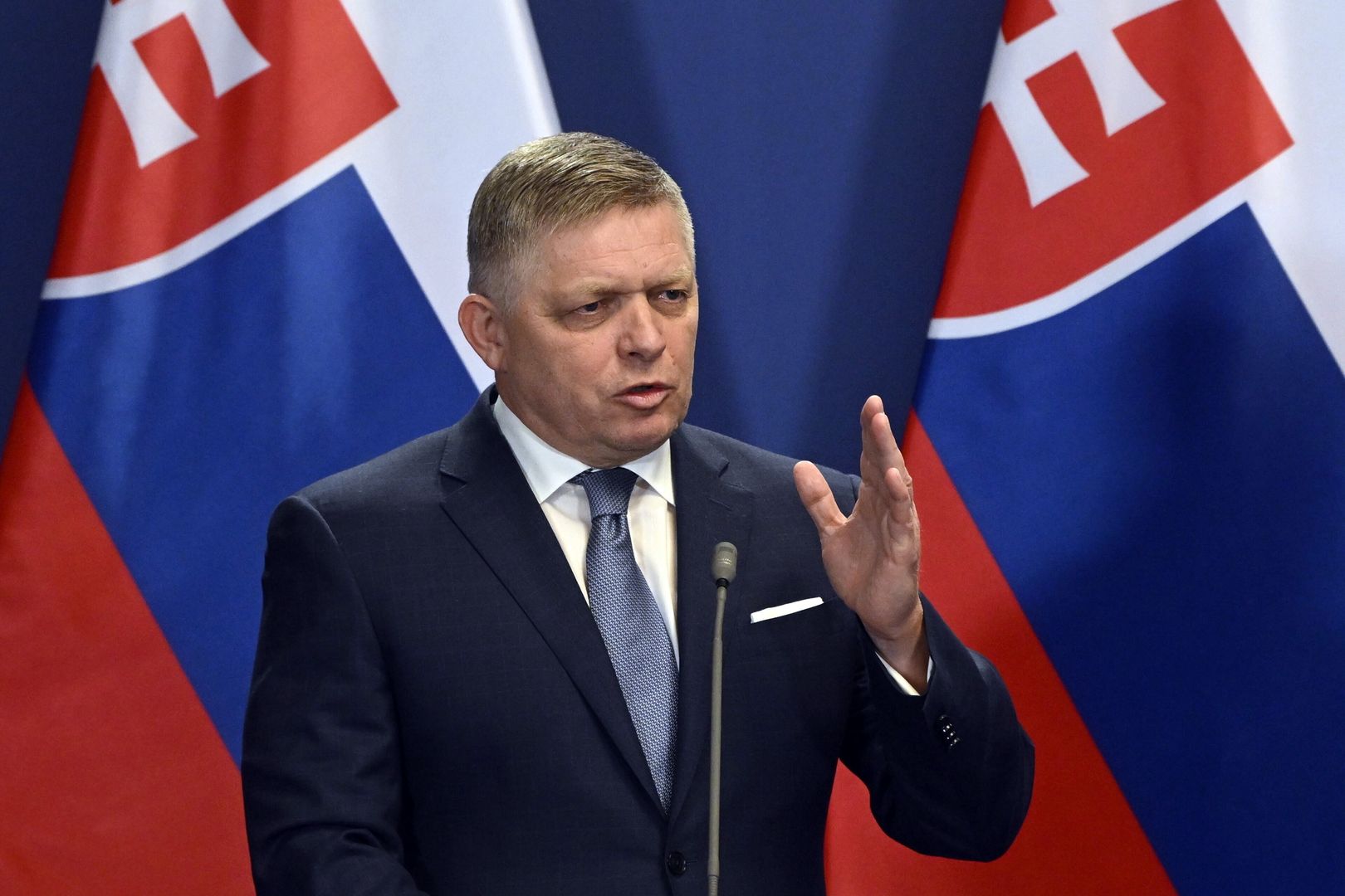 Zamach na premiera Słowacji. Ekspert: polaryzacja sprzyja Rosji