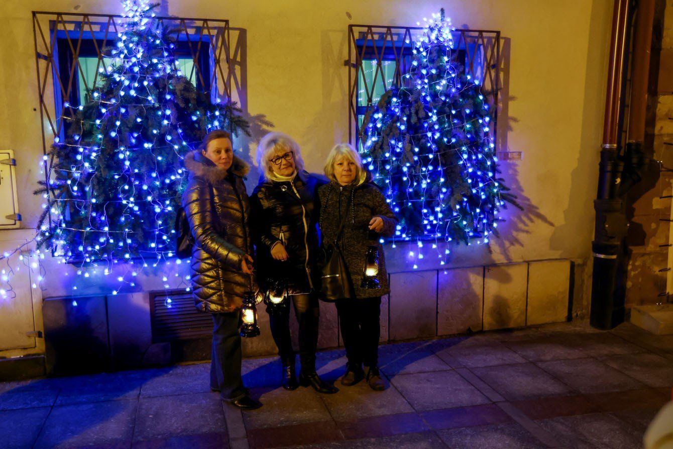 W Mikołajkowym nocnym zwiedzaniu Tarnowa uczestniczyli zarówno dorośli, jak i dzieci