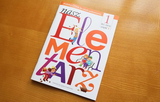 Rządowy podręcznik obniża jakość nauczania? Tak uważają nauczyciele