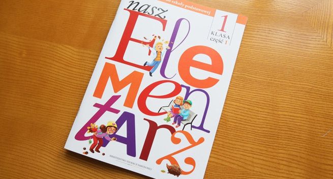 Rządowy podręcznik obniża jakość nauczania? Tak uważają nauczyciele