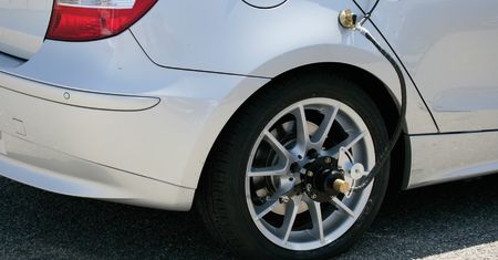 Jak jeździć z przebitą oponą? Opona typu Run on Flat (RoF)