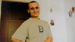 25 lat temu wyskoczył z 9. piętra. Tak wygląda grób Magika z Paktofoniki