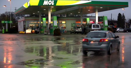 Jak będzie wyglądać nowy, węgierski biznes Orlenu? "Lista przejmowanych od MOL stacji jest tajemnicą"