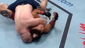 Poddanie w pierwszej rundzie. Mateusz Rębecki wywalczył kontrakt z UFC!