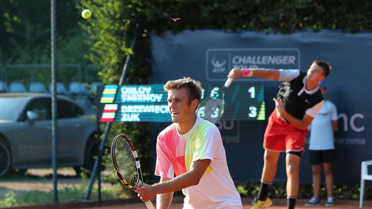 Zdjęcie okładkowe artykułu: Materiały prasowe / Biuro prasowe SOPOT OPEN / Andrzej Szkocki / Na zdjęciu: Karol Drzewiecki i Kacper Żuk