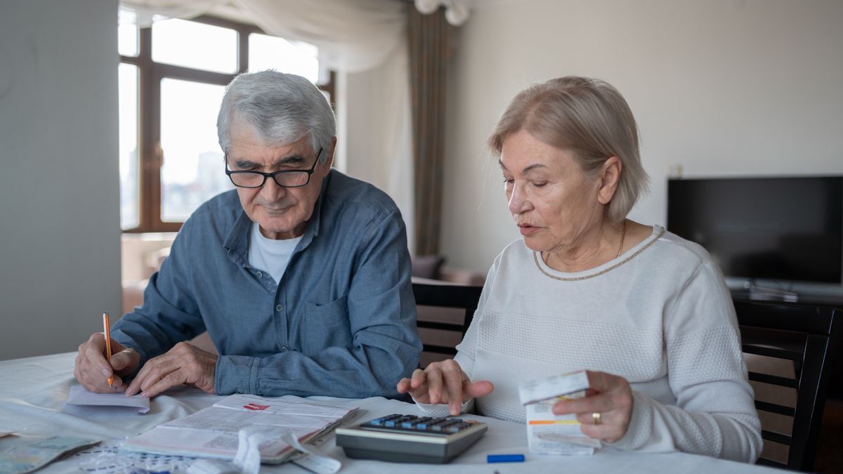 Senior Couple Calculating Budget Together
Senior Couple Calculating Bills And Expenses At Home
aquaArts studio