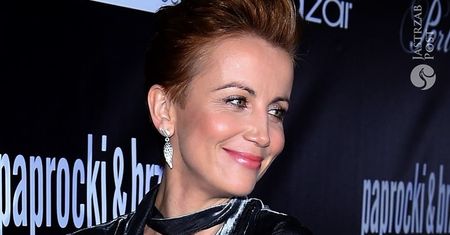 Ultramodna Katarzyna Zielińska. Jej kreacja na pokazie kolekcji Paprocki & Brzozowski to przekrój jesiennych trendów