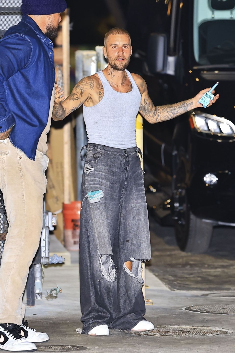 Justin Bieber wraca z kolacji