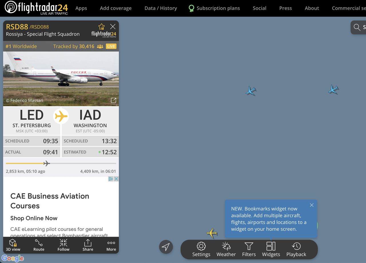 Strona flightradar24 pozwala śledzić przeloty samolotów na całym świecie. Obserwatorzy wypatrzyli na niej także kurs z Petersburga do Waszyngtonu rządowego samolotu Ił-96 (flighradar24)