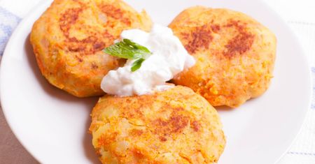 Często robię te kotlety bez mięsa. Znajomi mówią, że smakują jak pierogi ruskie