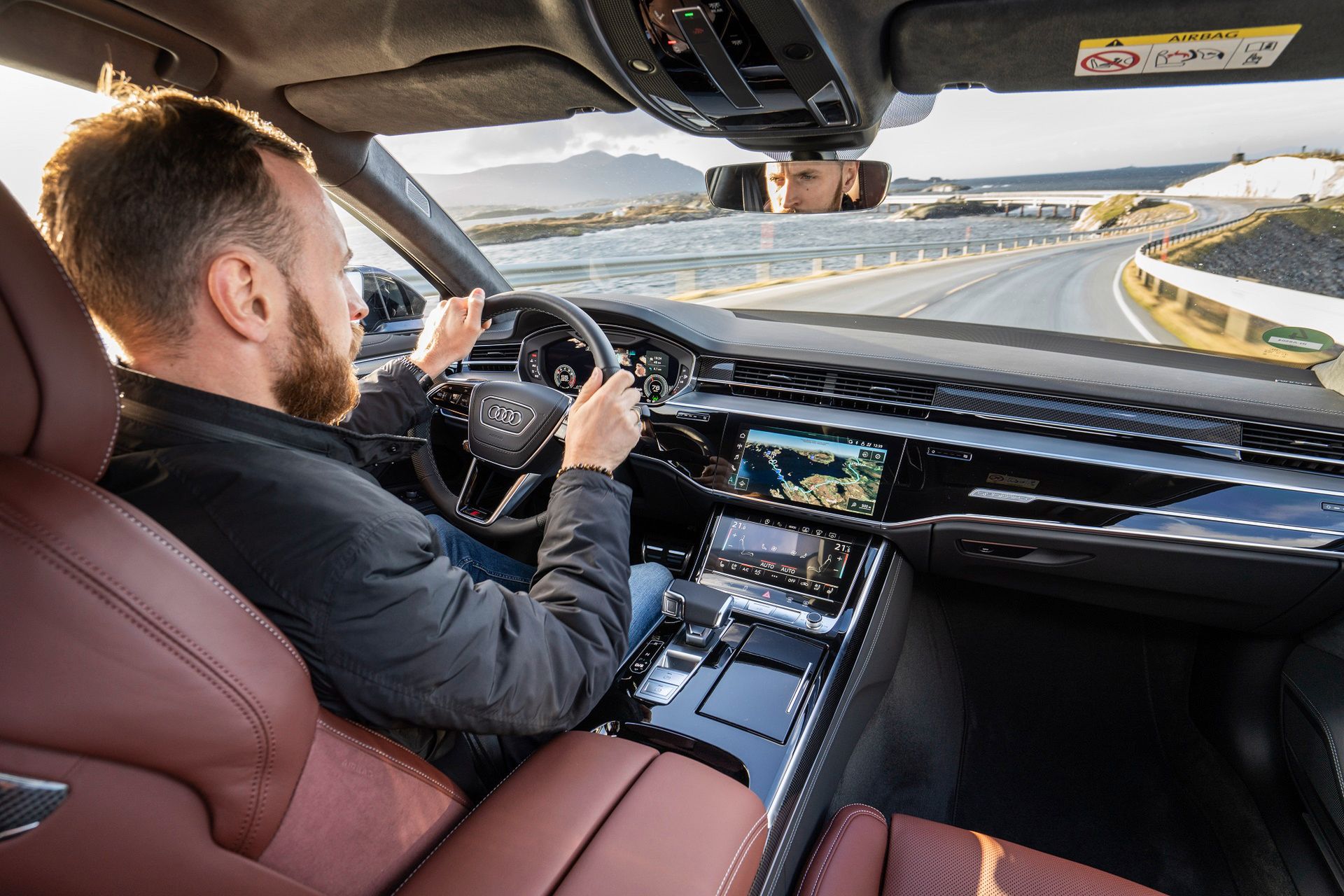Audi A8 60 TFSI (2021) i autor tekstu