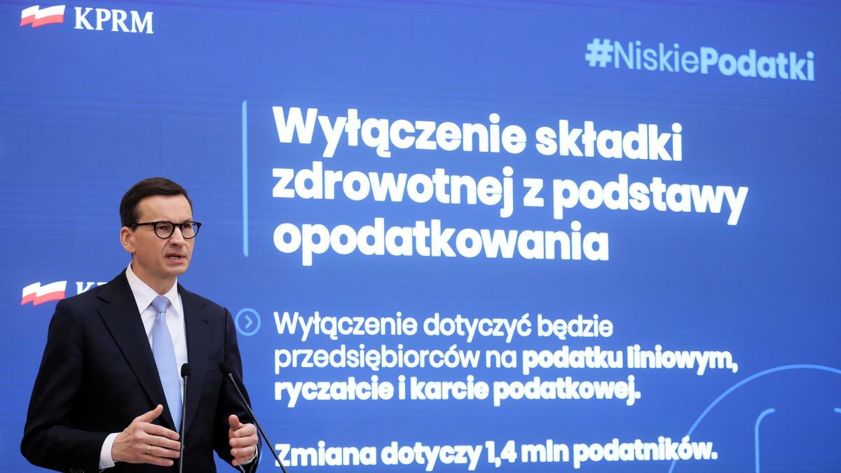  Warszawa, 24.03.2022. Premier Mateusz Morawiecki podczas konferencji prasowej, 24 bm. w KPRM w Warszawie. Spotkanie dotyczyło zmian w podatkach. (mr) PAP/Paweł Supernak