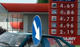 Cena benzyny pobia rekord z 2008 roku  