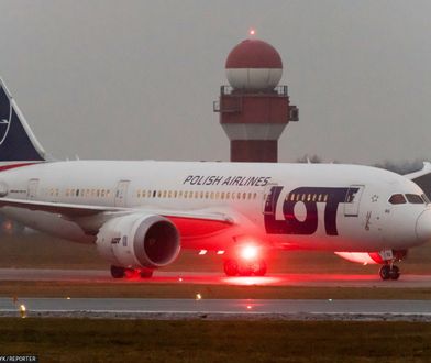 Zawrócili znad Bułgarii. Samolot wrócił do Warszawy