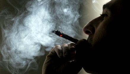 Zapalisz w pracy i szef nic Ci nie zrobi