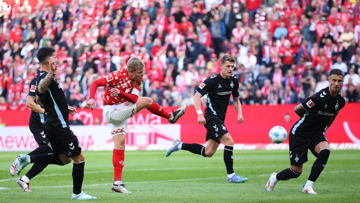 Getty Images / Alex Grimm / Na zdjęciu: Werder Brema wygrał w Moguncji mimo gry w osłabieniu