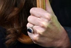 Ile wart jest pierścionek księżnej Kate?