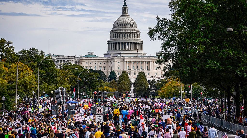 Second Round Of No Kings Protests Sweep The U.S.
WASHINGTON, DC - OCTOBER 18: Protestors march along Pennsylvania Avenue during the second "No Kings" protest on October 18, 2025 in Washington, DC. Organizers expect millions to participate in cities and towns across the nation for the second "No Kings" protest to denounce the Trump administration. (Photo by Nathan Howard/Getty Images)
Nathan Howard
bestof, topix