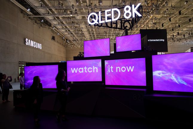 Telewizory 8K, takie jak Samsung QLED Q950R są dostępne w sprzedaży już od 2019 roku