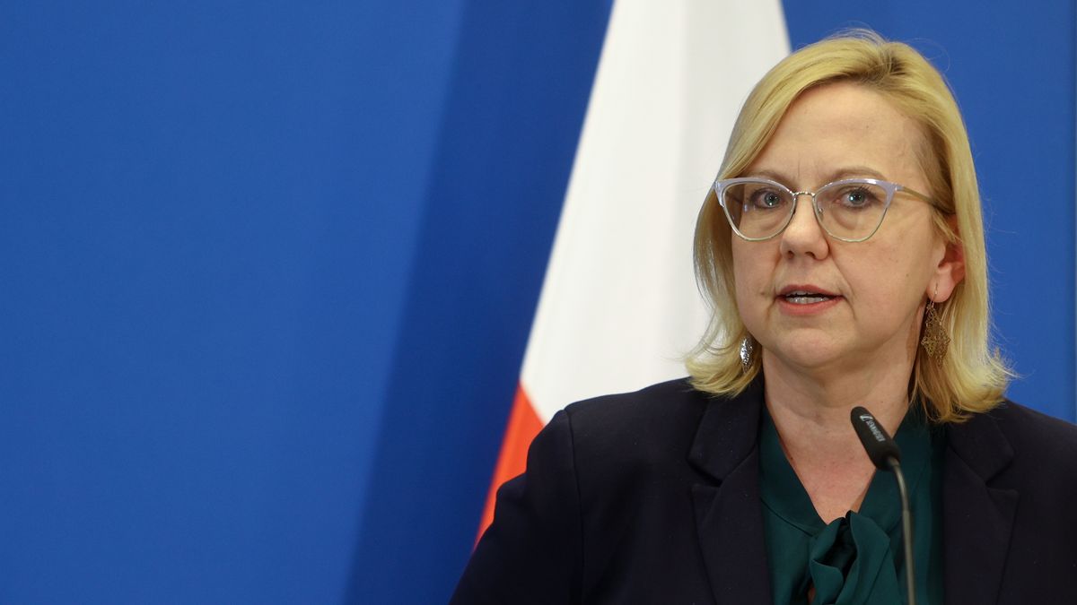 Warszawa, 12.05.2022. Konferencja na temat raportu Polska 2022 Przeglad Polityki Energetycznej; n/z minister klimatu i srodowiska Anna Moskwa.