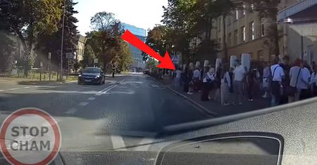 Ludzie aż nagrywali. Tak zachował się na drodze we Wrocławiu