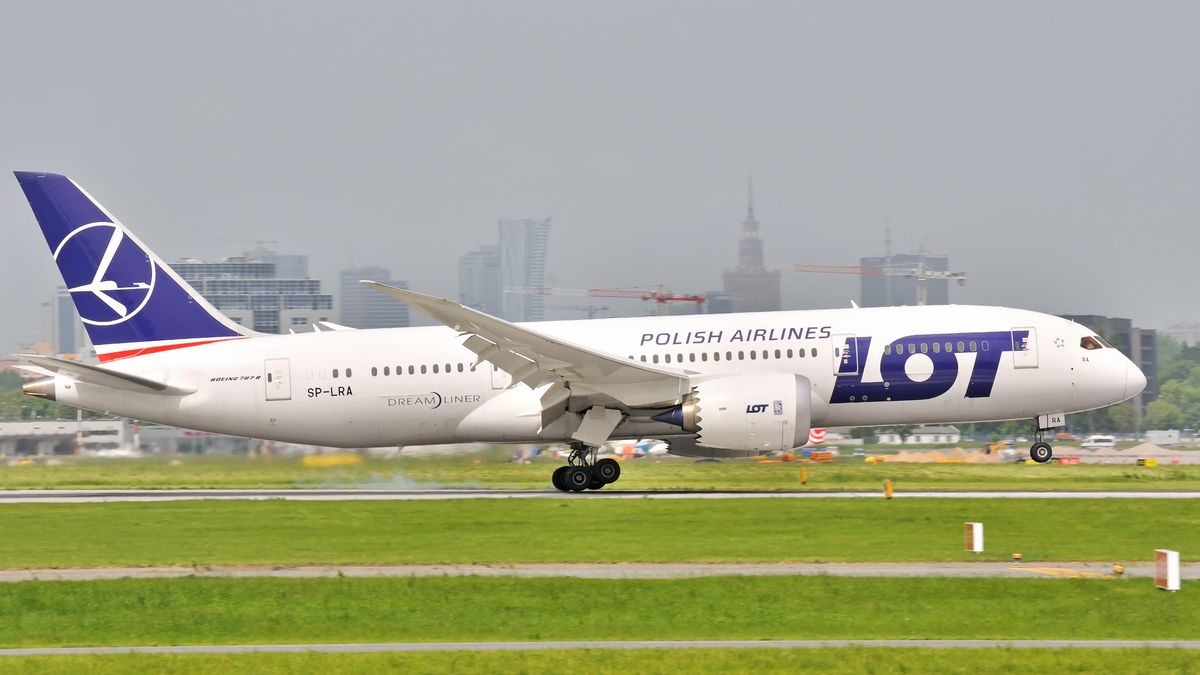 Polskie Linie Lotnicze LOT mają 15 samolotów Boeing 787 Dreamliner, które latają na dalekich trasach