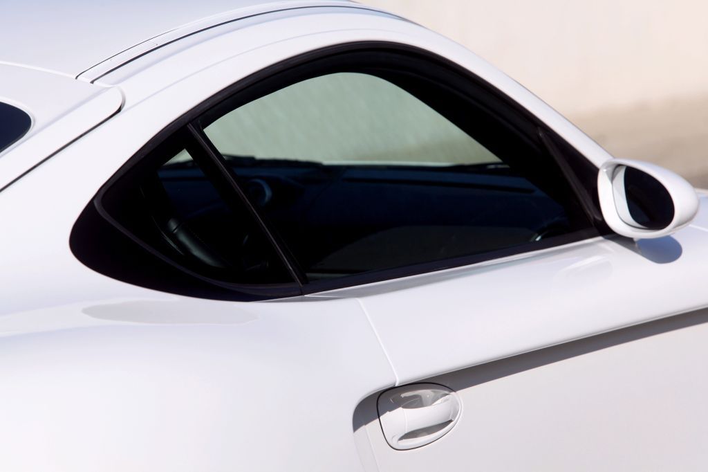 Delavilla Porsche Cayman R1