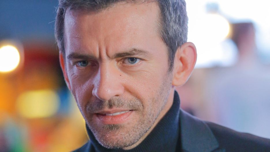 Piotr Głowacki pojawił się z żoną na premierze