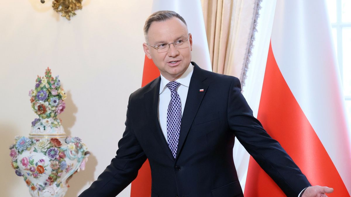 Minister S�jka nowym cz?onkiem Rady Dialogu Spo?ecznego
Fot. Wojciech Olkusnik/East News, Warszawa, 13.10.2023. Uroczystosc powolania minister zdrowia Katarzyny Sojki na nowego czlonka strony rzadowej Rady Dialogu Spolecznego, w Palacu Prezydenckim.
N/z: prezydent Andrzej Duda
Wojciech Olkusnik