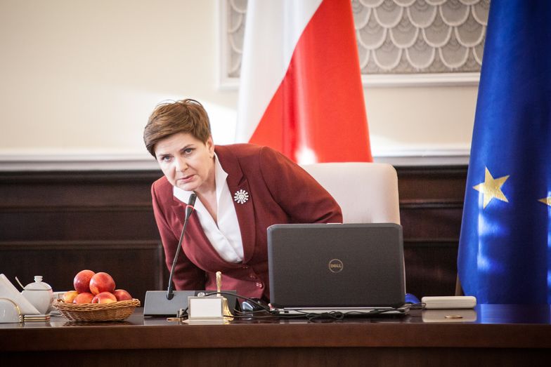 Jednolity podatek w Polsce. Szydło obiecuje premie przedsiębiorcom