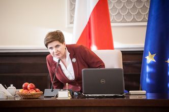 Podwyżki w Kancelarii Prezesa Ministrów. Brakuje tylko podpisu Szydło