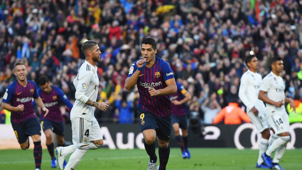 Zdjęcie okładkowe artykułu: Getty Images / Alex Caparros / Na zdjęciu: Luis Suarez celebrujący gola zdobytego z rzutu karnego przeciwko Realowi