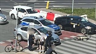 Warszawa: Kierujący autem przewozu osób potrącił rowerzystkę na Ochocie!