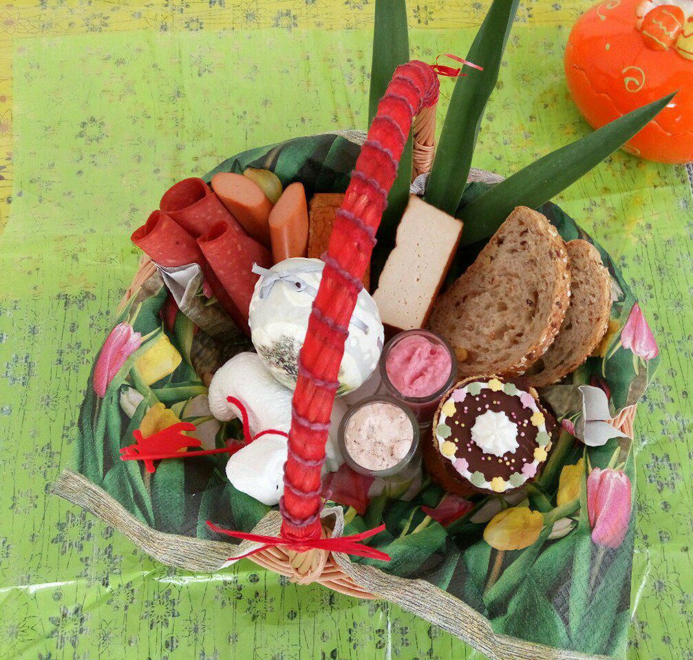 Co weganie mają w koszyczkach?