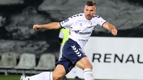 Niechlubny "rekord" Lukasa Podolskiego. Mógł złamać nogę rywalowi!