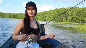 Stanęła za ladą. Przyszedł mężczyzna. Padło zdanie, którego nie zapomni