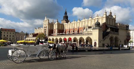 Drastyczny wzrost zakażeń w Krakowie. W czwartek dowiemy się, czy miasto znajdzie się w żółtej strefie