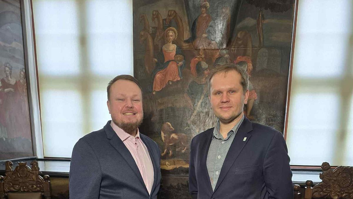 Adrian Aleksandrowicz i Piotr Murawski w chełmińskim Ratuszu