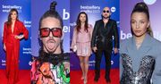 Bestsellery Empiku 2021. Na ściance: kolorowy Michał Szpak, Patryk Vega z żoną, Julia Wieniawa na szaro, Gabi Drzewiecka w czerwonej sukni (ZDJĘCIA)