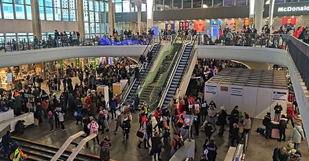 Chaos na Dworcu Centralnym w Warszawie. Wszyscy mówią to samo