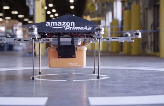 Amazon może dostarczać zakupy dronami. Dostał zgodę FAA
