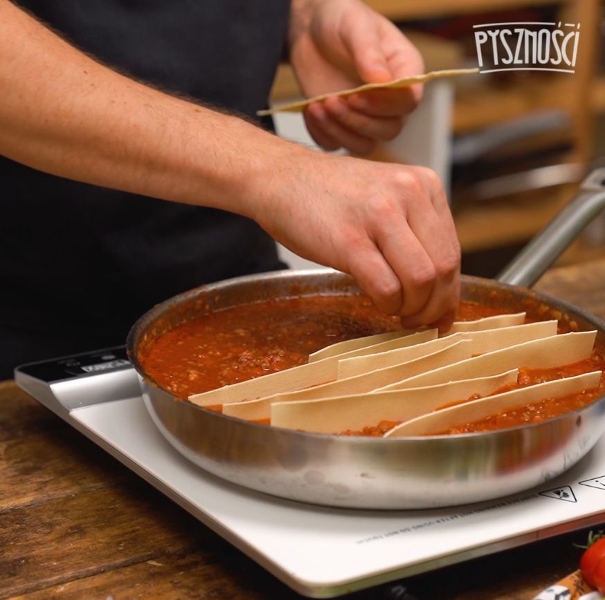 Simple skillet lasagne