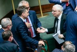 "Lex Kaczyński" od kuchni. Ziobro ściemniał, posłowie głosowali dwa razy, prezesowi PiS pomógł VAR [OPINIA]