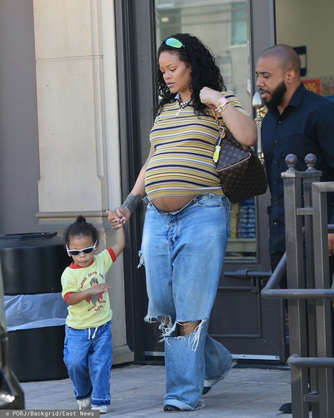 Rihanna z dziećmi u lekarza
