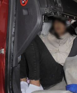 Jak się tam zmieściła? Przemyt Wietnamki na Wyspy nieudany