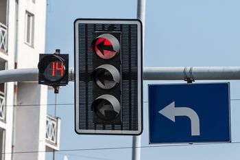 Sekundniki zaleją Polskę? Jest głos z rządu