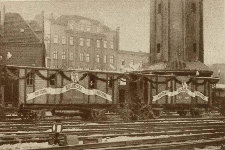 Katowice: Zapomniana historia wagonów-bibliotek